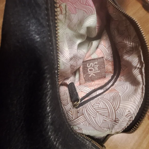 The SAK Elegant Black Leather HOBO Shoulder Bag - Picture 4 of 8